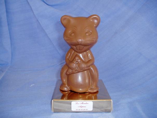 P3200040_souris socle.jpg